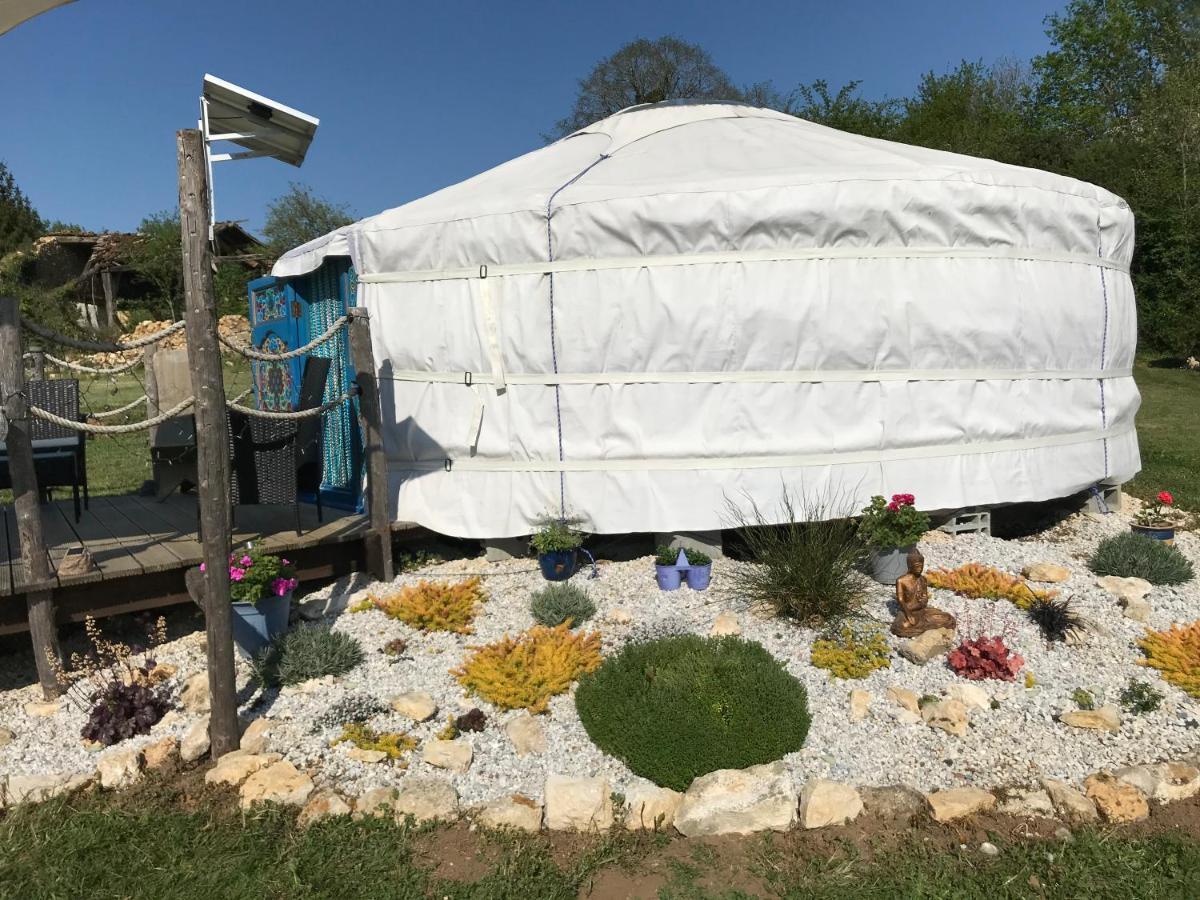Hotel French Fields Luxury Glamping Original Mongolian Yurt Le-Vieux-Cerier Exteriér fotografie
