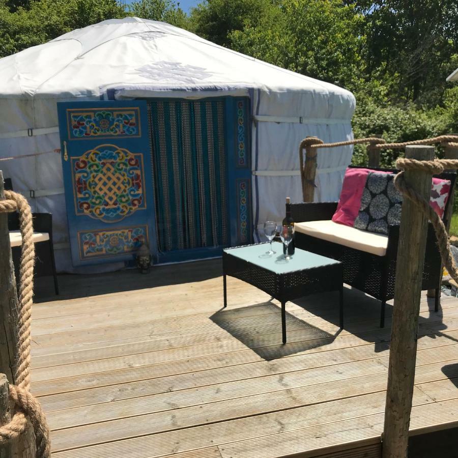 Hotel French Fields Luxury Glamping Original Mongolian Yurt Le-Vieux-Cerier Exteriér fotografie