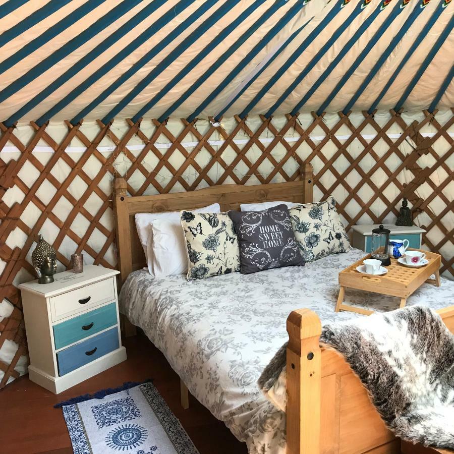 Hotel French Fields Luxury Glamping Original Mongolian Yurt Le-Vieux-Cerier Exteriér fotografie